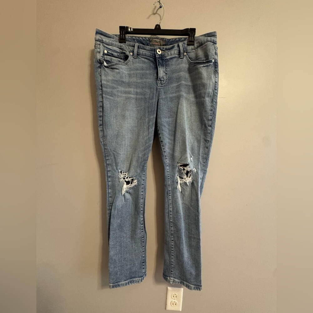 Torrid Light Blue Distressed Boyfriend straight vintage stretch Jeans size 14R